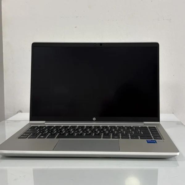 HP ProBook 640 G8 · i5-1135G7 · 8 GB · 512 GB SSD NVMe · 14" FHD